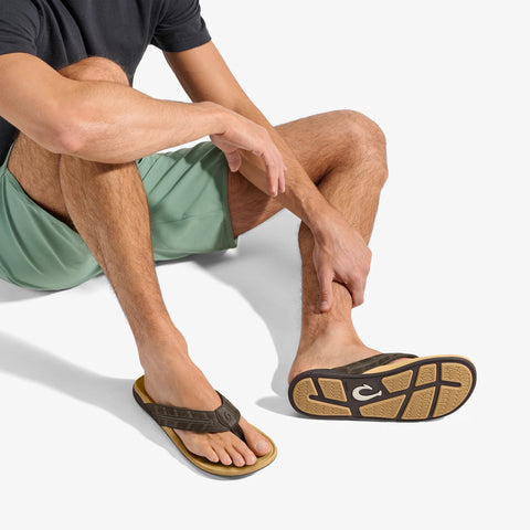 Tuahine Palm  -  Dk Java / Golden Sand